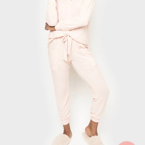 Gibsonlook pink hoodie and matching tie dye belted  joggers size Large brand new - Picture 2 of 16